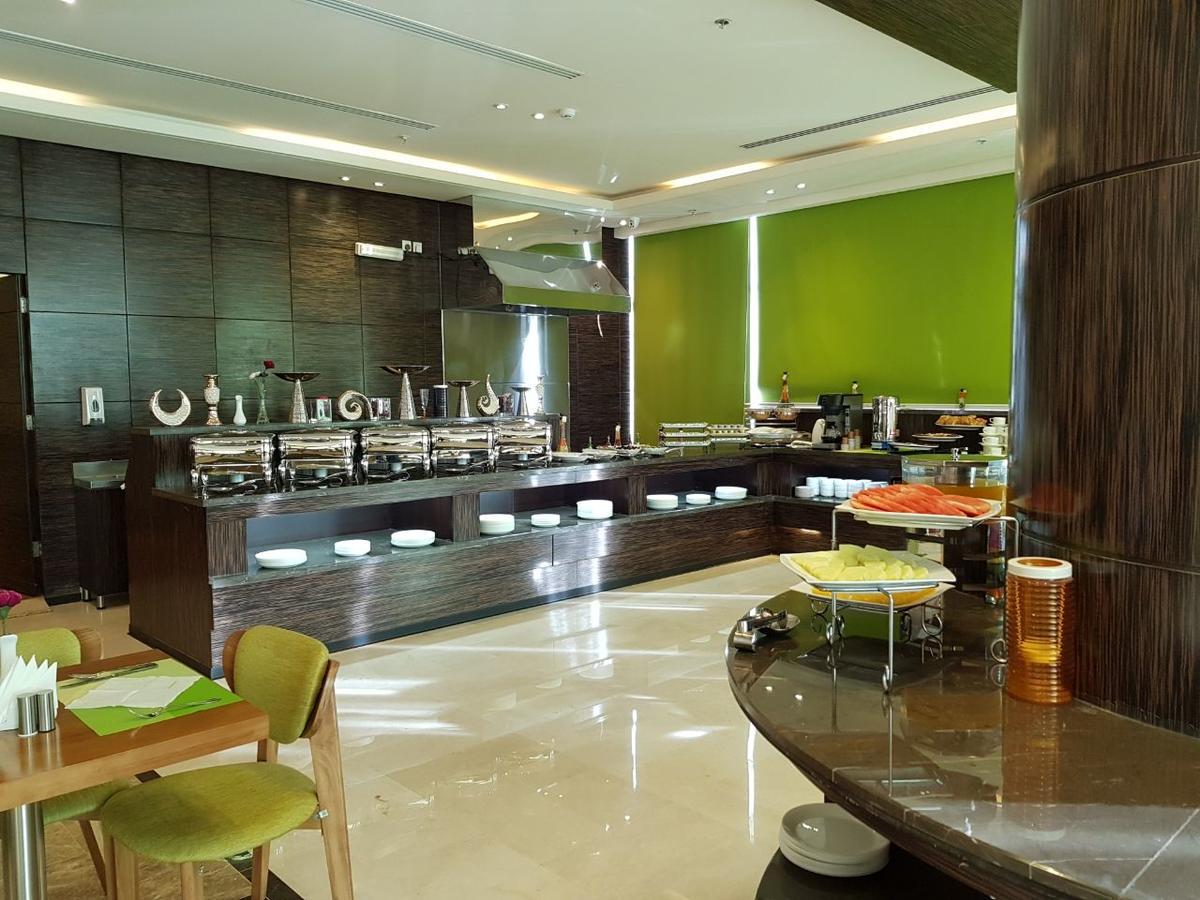 Thwary Hotel Suites Riyadh Exterior photo